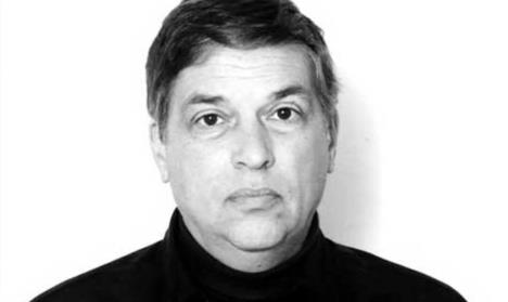 Robert Hansen u rolci, crno bela fotografija