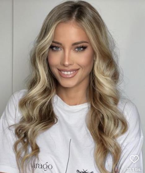 Mirka Vasiljević sa plavom kosom