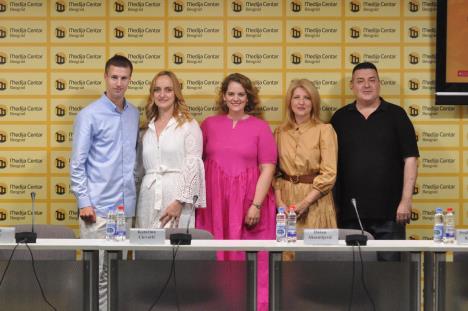 dusan-aksentijevic-katarina-cicvaric-sonja-saric-jelena-bratic-i-profesor-boris-kraljevic.jpg