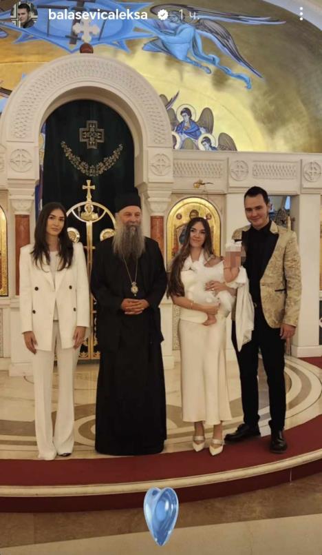Aleksa Balašević sa suprugom Nikolinom i ćerkom Verom u crkvi