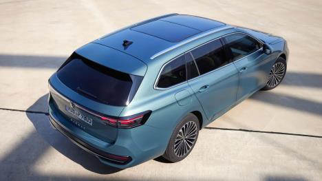vwpassatvariant2024-8.jpg