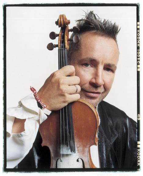 nigel-kennedy-warner-music-photo-2.jpg