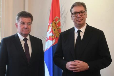 aleksandar-vucic-i-miroslav-lajcak.jpg