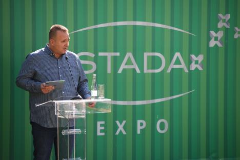 dusan-stojakovic-obracanje-medijima-stada-expo.jpg