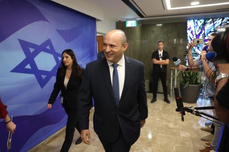 naftali-bennett01-epa-abir-sultan--pooljpg-2000.jpg