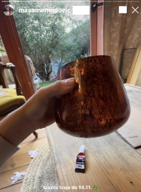 Maša Memedović restaurirala stari sto