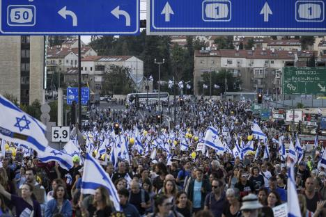 jerusalem02-ap-mahmoud-illean.jpg