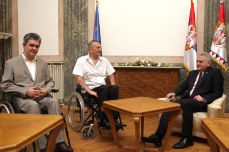 tomislav-nikolic-paraplegicari.jpg