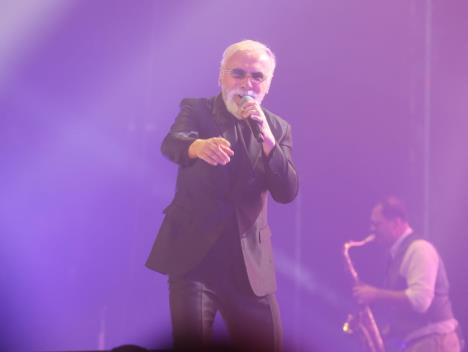 Dino Merlin sa suprugom registoravao patent u Americi