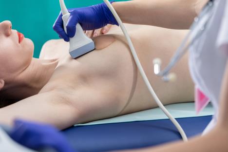 ultrazvuk-dojke-shutterstock-1964978119.jpg