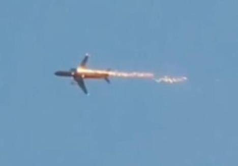 20231207-11-27-17terrifying-moment-russian-cargo-planes-engine-explodes-shortly-after-takeoff-.jpg