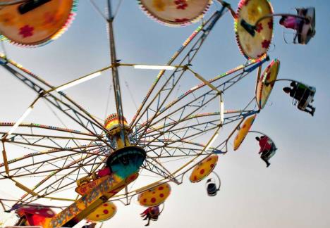 vasar-vrteska-zabavni-park-luna-park-beta.jpg