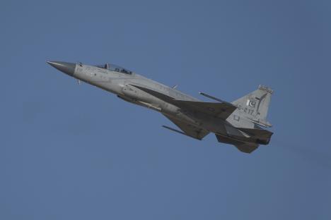 jf17-ap-jon-gambrell.jpg