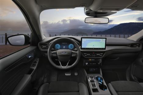 ford-kuga-st-line-3.jpg