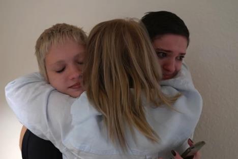 Susret Ejmi i Ano sa biološkom majkom