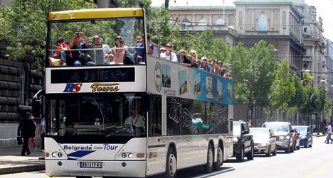 dvospratni-autobus-beograd.jpg
