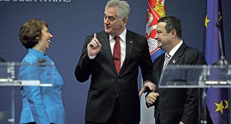 tomislav-nikolic-ivica-dacic-ketrin-eston.jpg