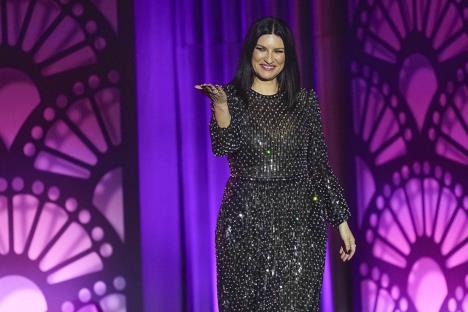 laura-pausini02-ap-jose-breton.jpg