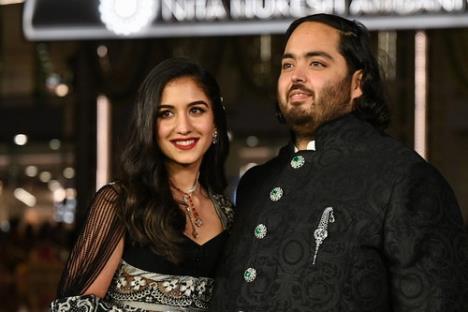 anant-ambani-radika-mercant-profimedia0766488131.jpg