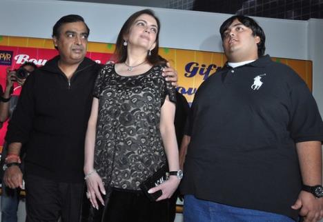 mukes-ambani-anant-ambani-profimedia0123199272.jpg