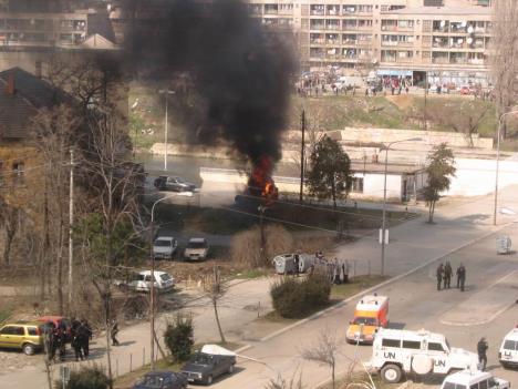 dosije-kosovo-pogrom-dokumentarni-fil--arivska-fotografija-kosovska-mitrovica.jpg