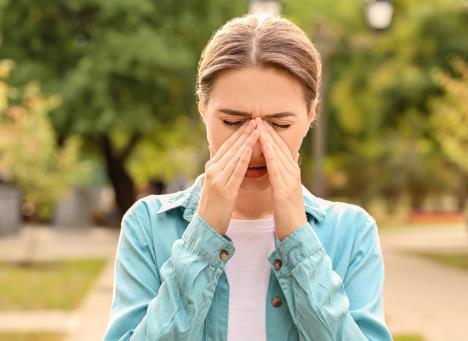 svrab-u-ocima-od-alergije-shutterstock-1936916407.jpg