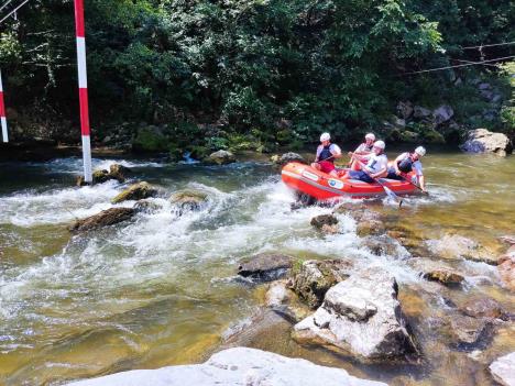 rafting-1.jpg