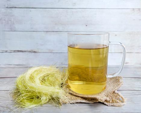 svila-caj-shutterstock-2189280279.jpg
