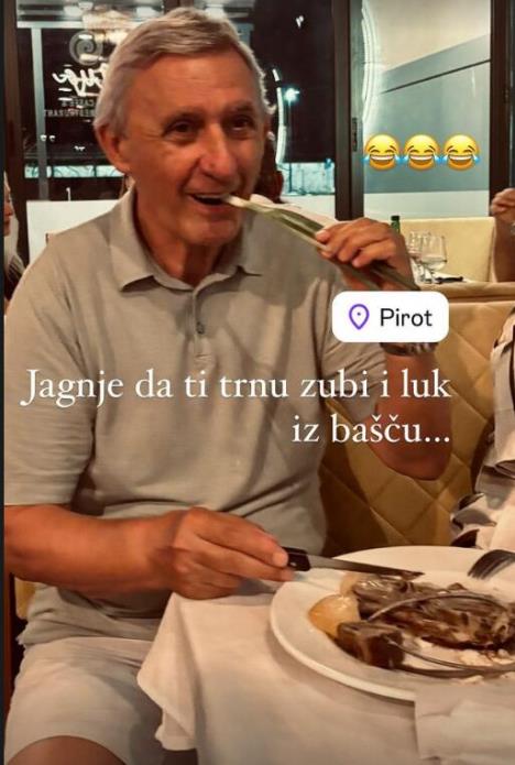 pesic.jpg