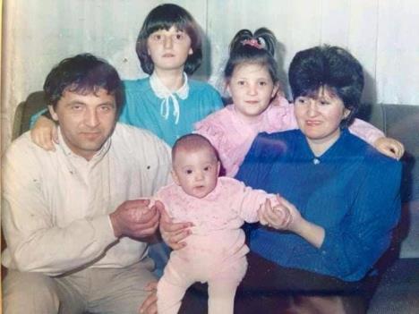 mama-milica-buca--tata-borivoj-buca-i-sestre-nevena-i-milena.jpg