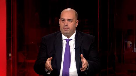 Sequence 01.00_25_13_18.Still004.jpg