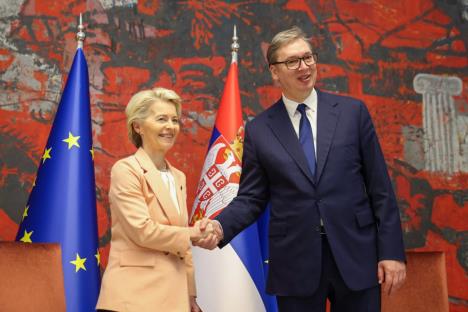 Aleksandar Vučić Ursula Fon Der Lajen (2).jpeg