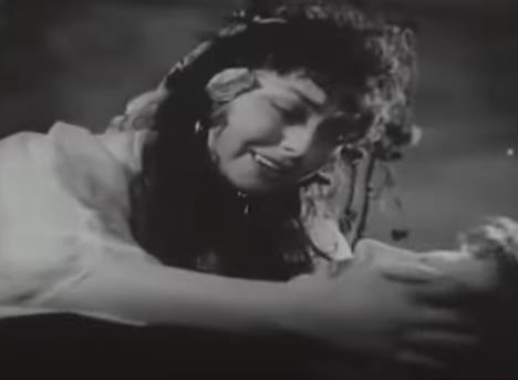 Elma Karlovac kao Koštana