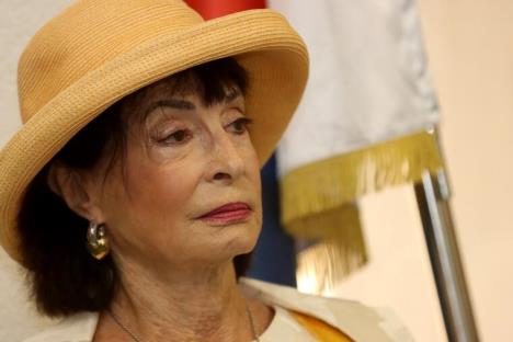 Jelisaveta Karađorđević sa slamnatim šeširom