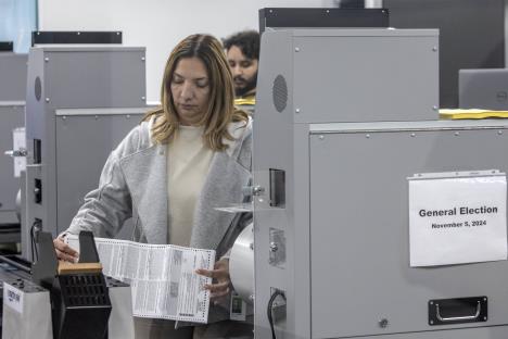 xxx01 EPA Cristobal Herreraulashkevich.jpg