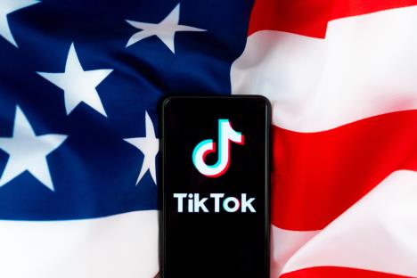 shutterstock_tik tok (3).jpg