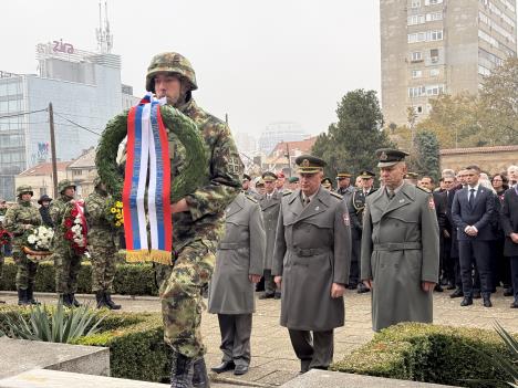 008_Francusko vojno groblje.jpeg