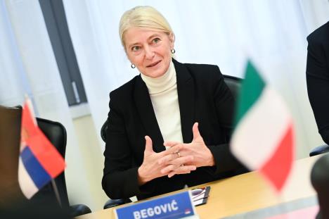 Autor - Zoran Petrovic, NITRA 3.jpeg