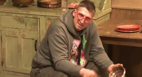 Kristijan završio u krevetu sa drugom