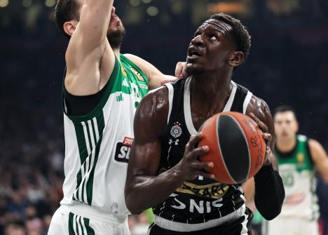 Partizan_v_Panathinaikos-A6430.JPG