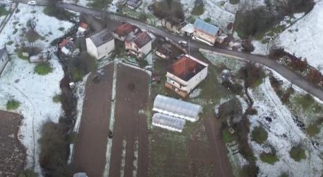 2150102?ts=2024-12-14T10:40:55 Zbog ljubavi živi na selu koje ima 10 kuća: Danijela je profesorka matematike, ima petoro dece, a jednom rečenicom je "pecnula" devojke iz grada