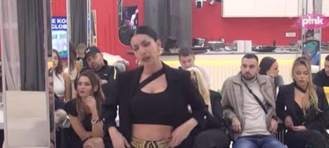 "AKO SE POMIRE, NEĆE UĆI U MOJU KUĆU" Milosava ogočena zbližavanjem Aleksandre i Milovana: "Ne mogu da verujem šta gledam!"