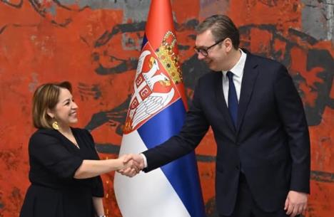 Vučić i ambasadorka Venecuele.jpg