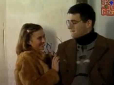 2151816?ts=2024-12-17T11:22:35 Umro je nakon što mu je prostitutka u koju je bio zaljubljen prenela HIV: Pesma "Ko me ter’o da te volim" krije tragičnu priču