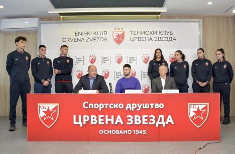 juniorski tim TK Crvena zvezda3.jpg