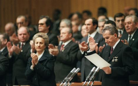 Nikolaje i Elena Čaušesku na poslednjem kongresu Komunističke partije 20. novembra 1989. godine