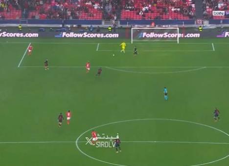 2025-01-21 22_53_50-Curiosidades Europa on X_ _GOL SEM QUERER DO RAPHINHA! GOL DE PELADA! BENFICA 3-.jpg