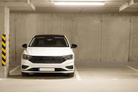 Automobil garaža