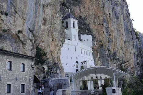 119027_ostrog_ls.jpg