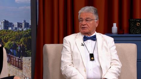 ni 5 ni 6 clean.00_08_35_19.Still003.jpg